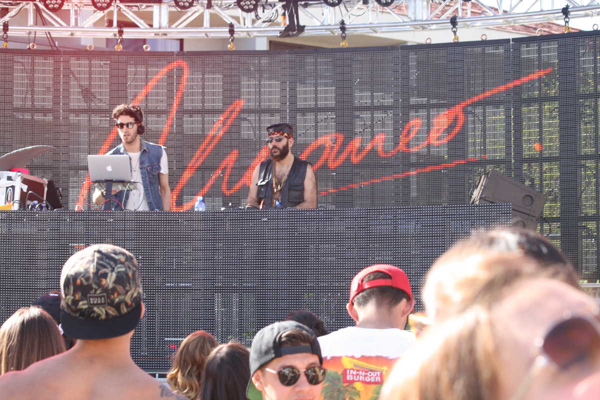 2015OSiS_CoachellaPoolParty_img-13